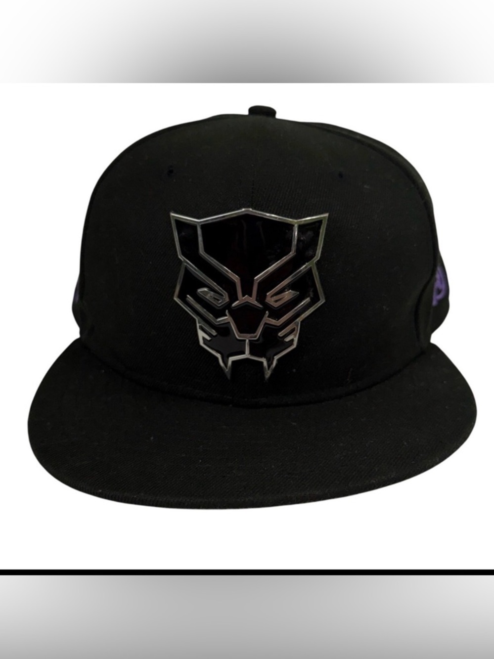 Marvel Black Panther Lids Exclusive Fitted Hat 7 1/4 Black Metal Emblem Purple